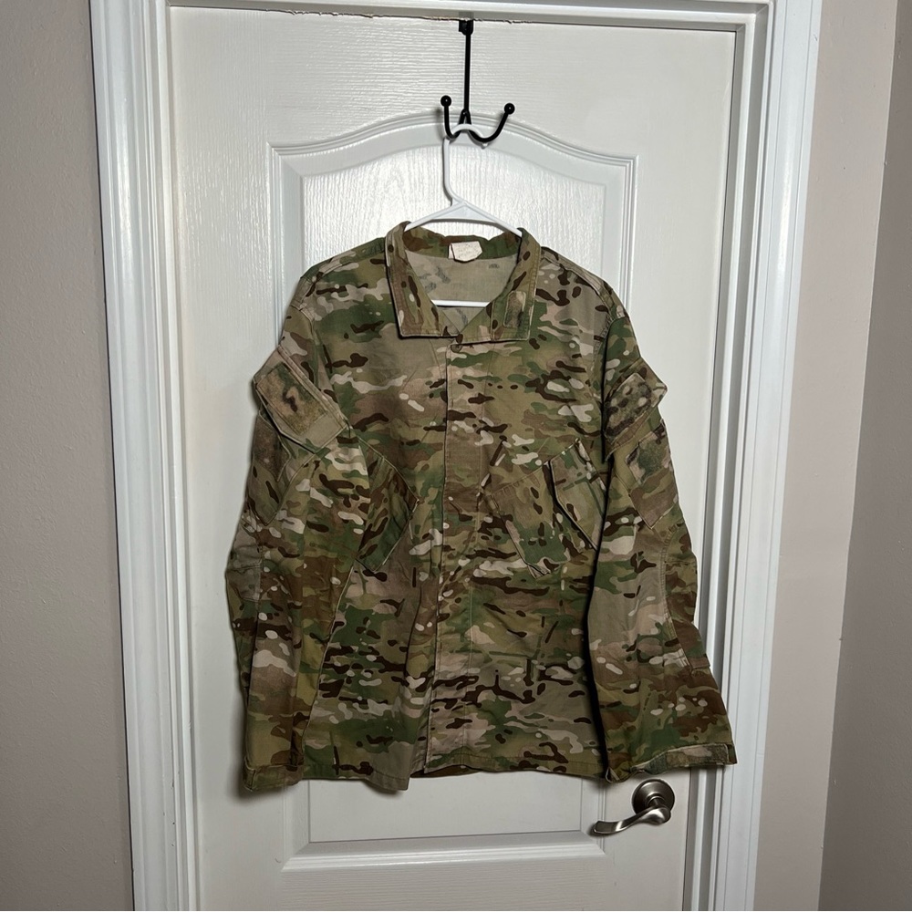 Patagonia Level 9 Blouse, Men’s, LARGE REGULAR, USED